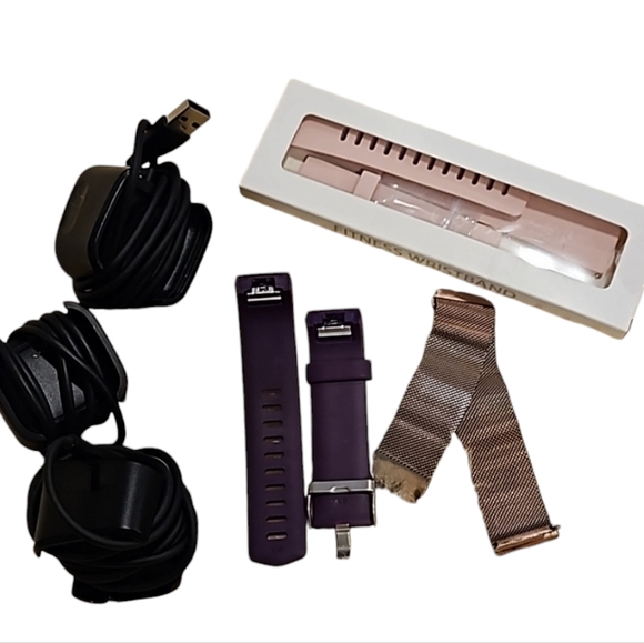 Fitbit Versa 2 Accessory Bundle With Chargers - Picture 1 of 8